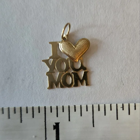 Gold 14K Mini I Love Mom Necklace Pendant Sentimental Jewelry - Picture 1 of 2
